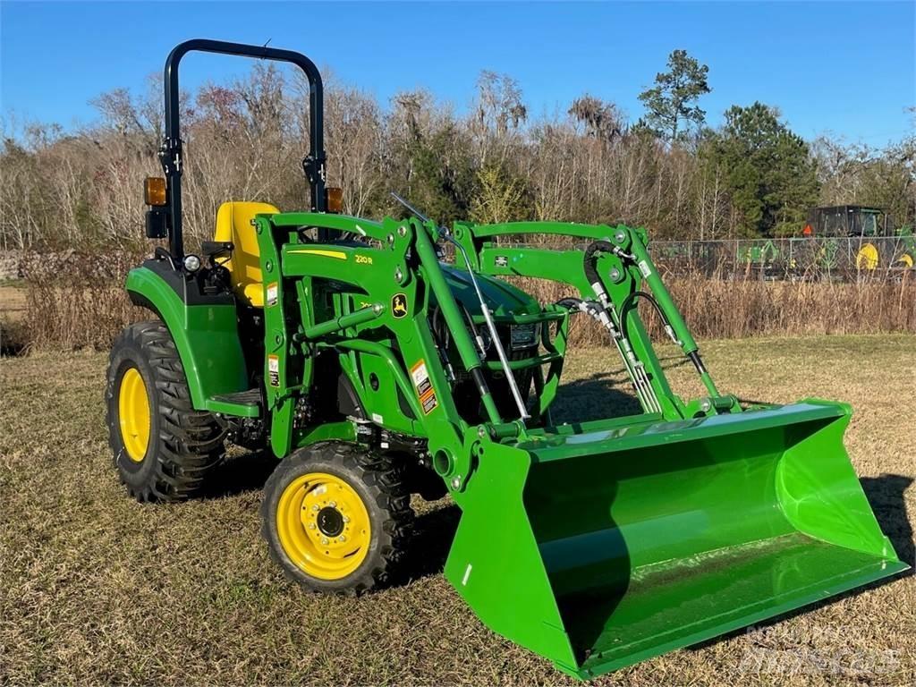 John Deere 2038R 小型拖拉机