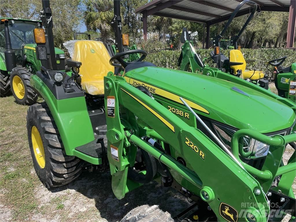 John Deere 2038R 小型拖拉机
