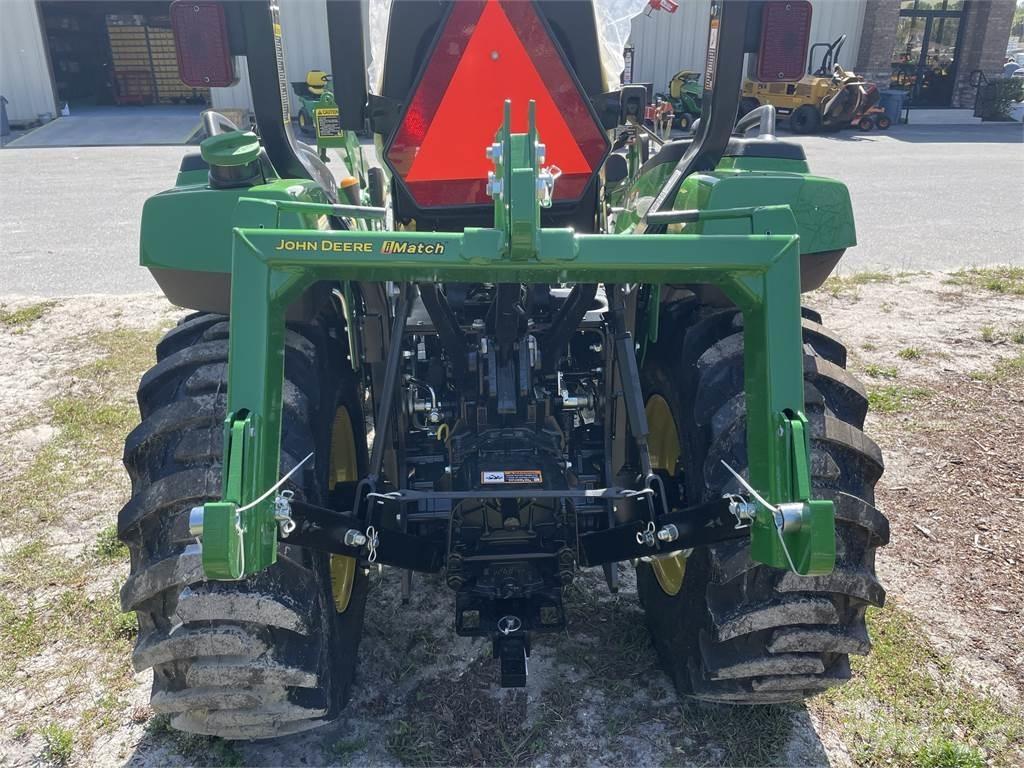 John Deere 2038R 小型拖拉机