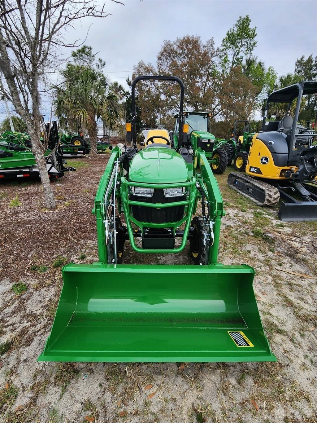 John Deere 2038R 小型拖拉机