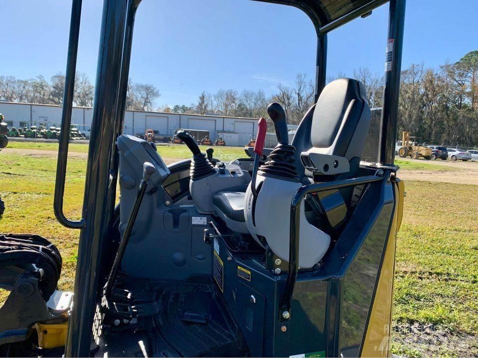 John Deere 30 P 小型挖掘机