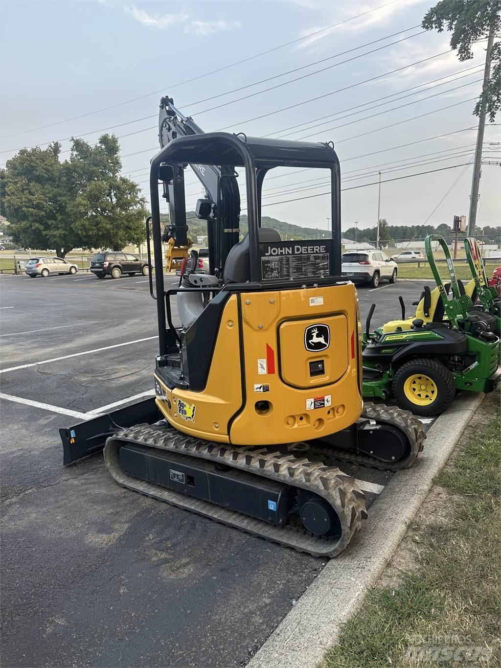 John Deere 30 P 小型挖掘机