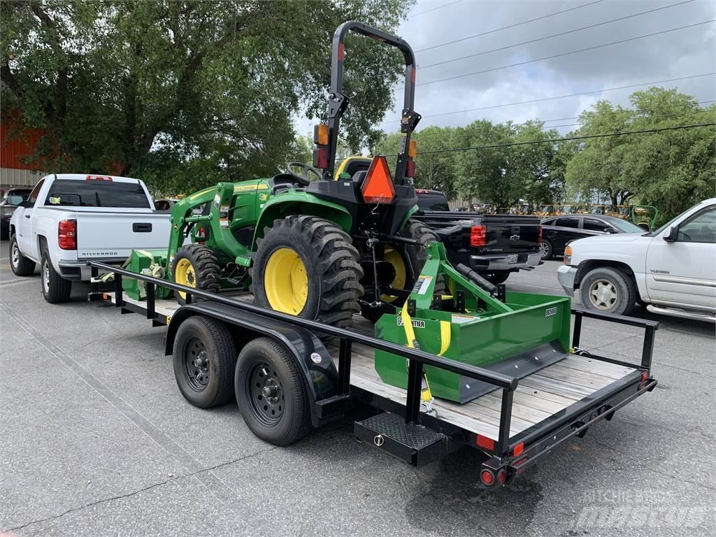John Deere 3025E 小型拖拉机