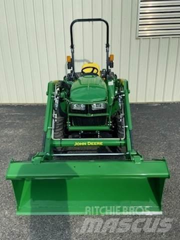 John Deere 3025E 小型拖拉机