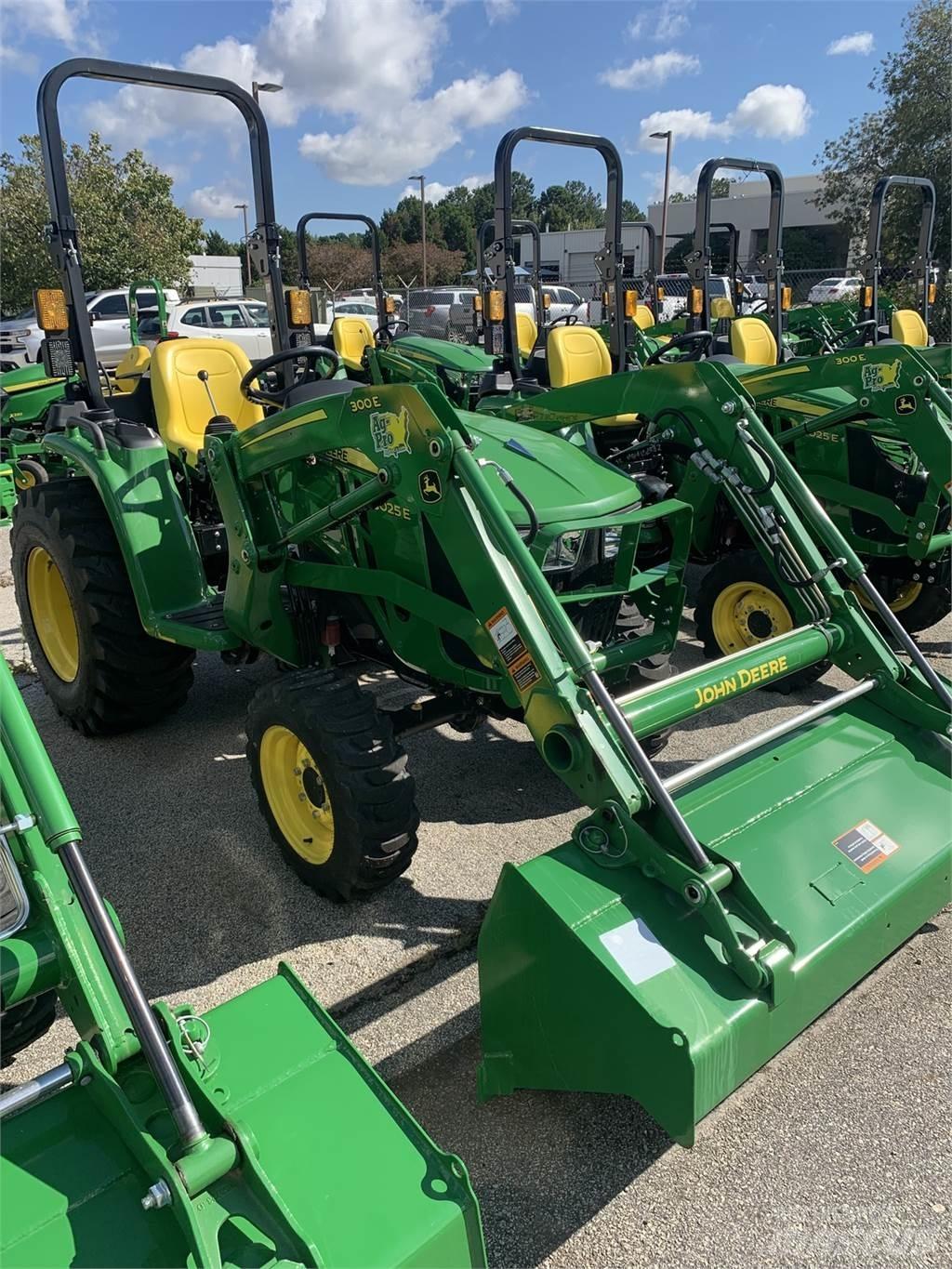 John Deere 3025E 小型拖拉机