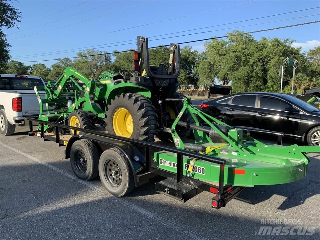John Deere 3032E 小型拖拉机