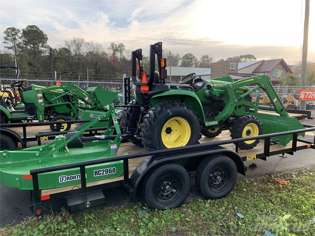John Deere 3032E 小型拖拉机