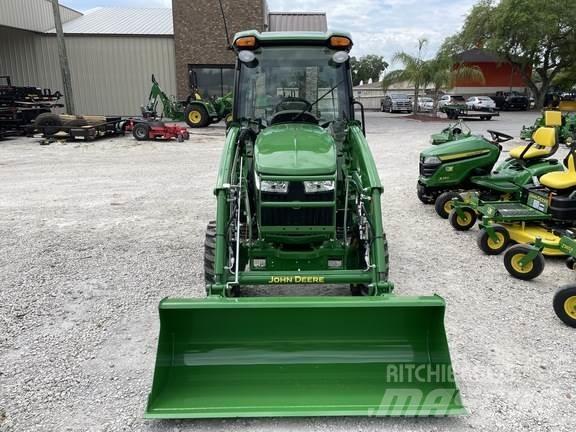 John Deere 3033R 小型拖拉机