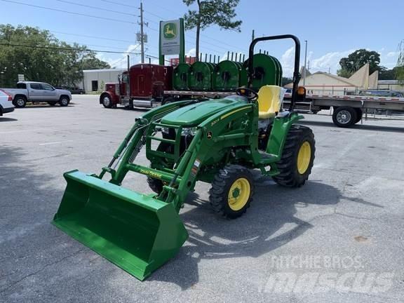 John Deere 3033R 小型拖拉机