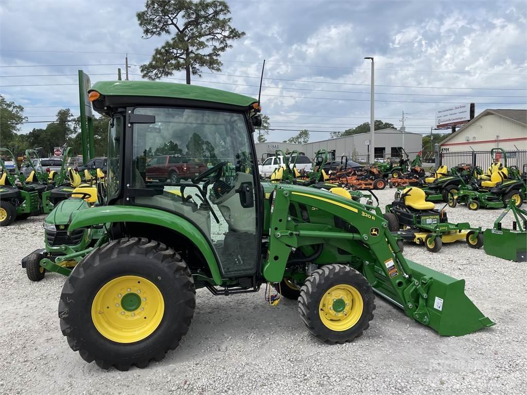 John Deere 3033R 小型拖拉机
