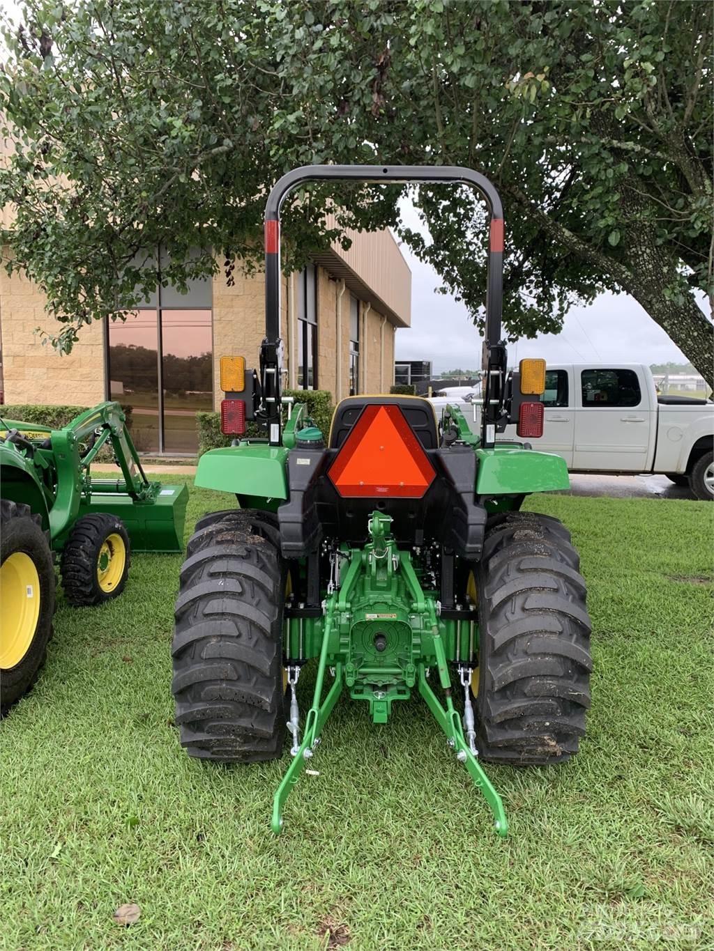 John Deere 3035D 小型拖拉机