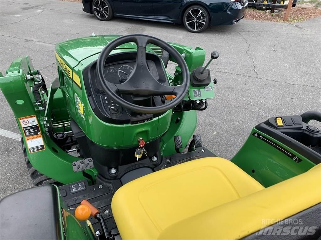 John Deere 3038E 小型拖拉机