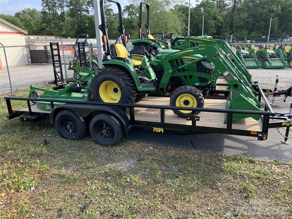 John Deere 3038E 小型拖拉机