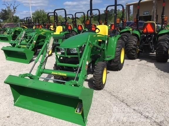 John Deere 3038E 小型拖拉机