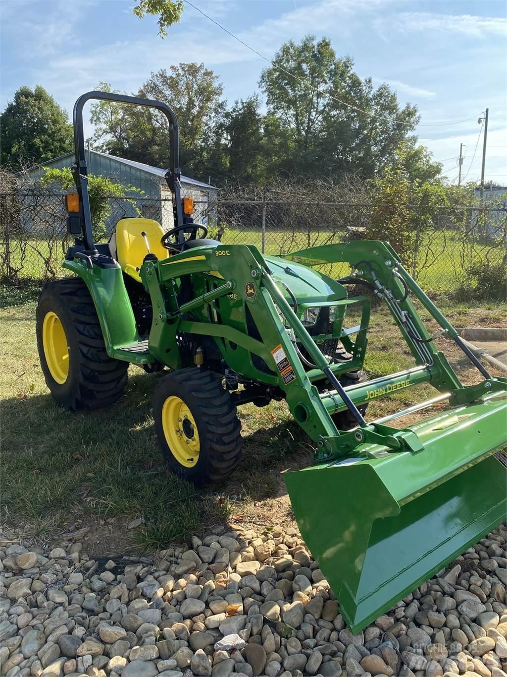 John Deere 3038E 小型拖拉机
