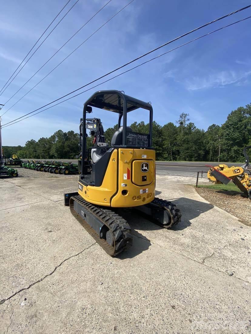 John Deere 30G 小型挖掘机