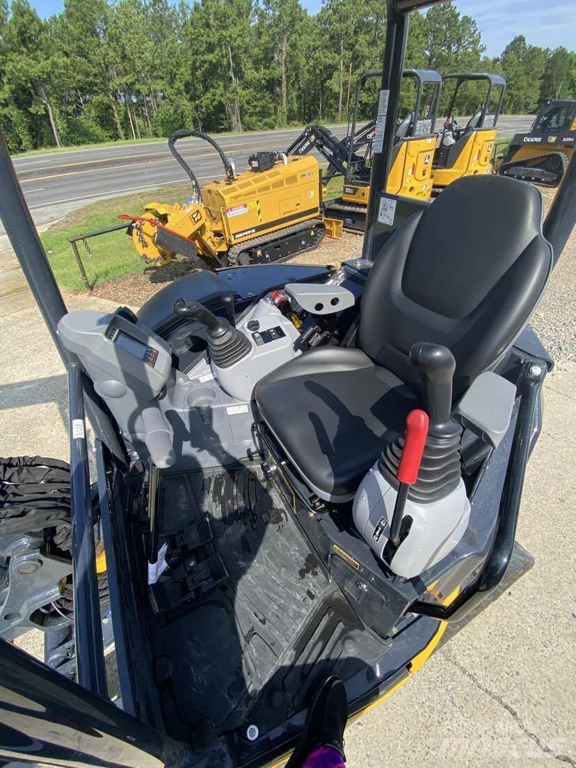 John Deere 30G 小型挖掘机
