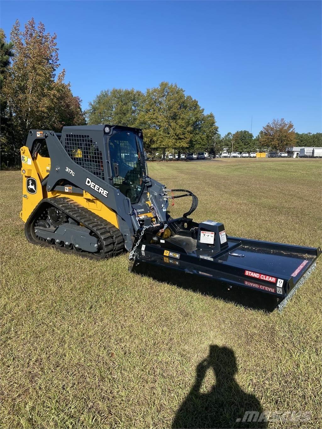 John Deere 317G 小型装载机