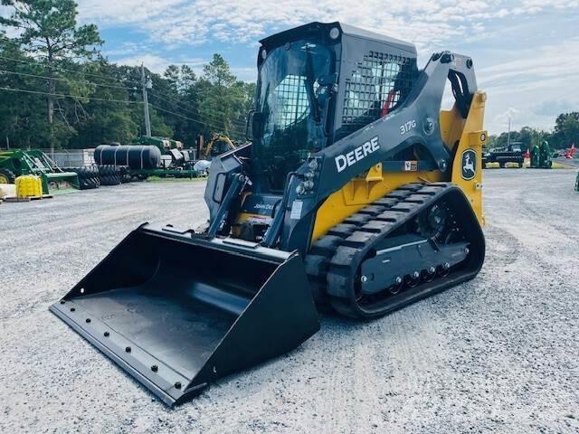 John Deere 317G 小型装载机