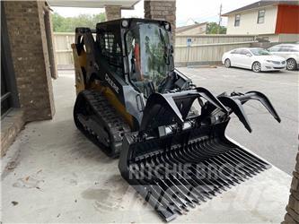 John Deere 317G 小型装载机