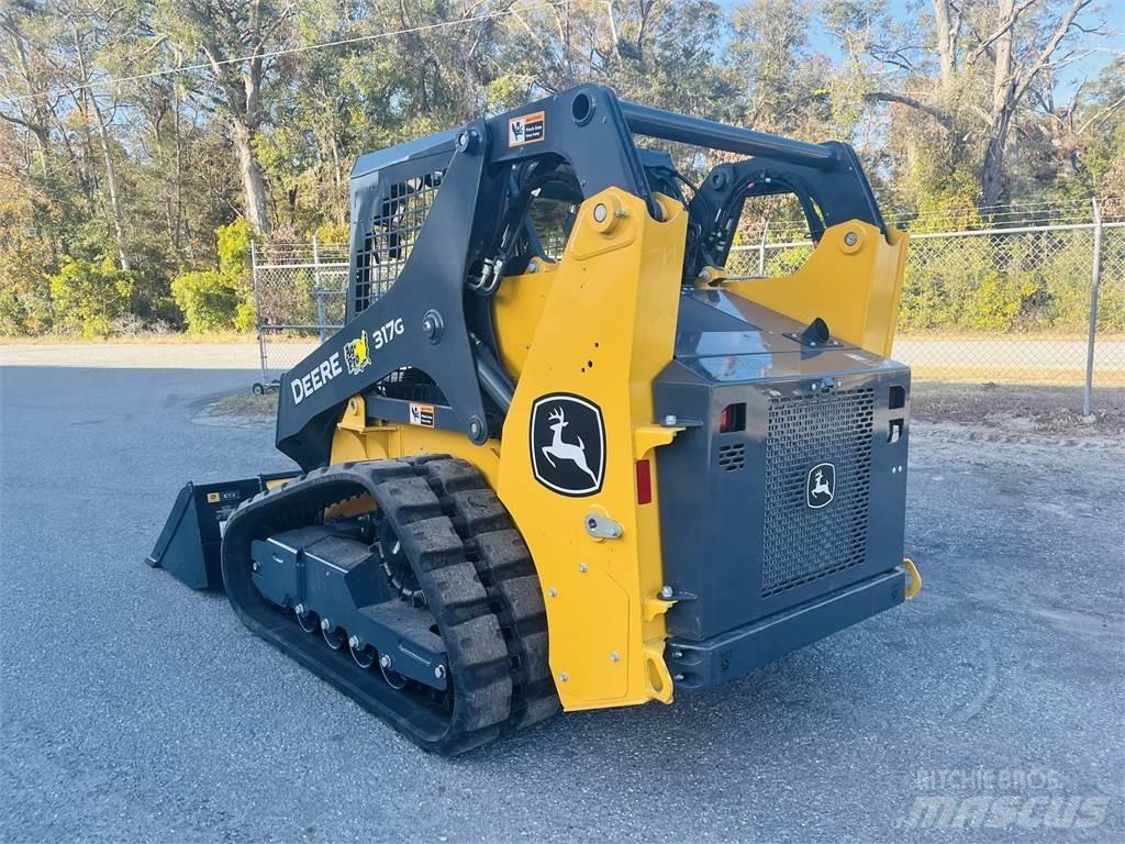 John Deere 317G 小型装载机