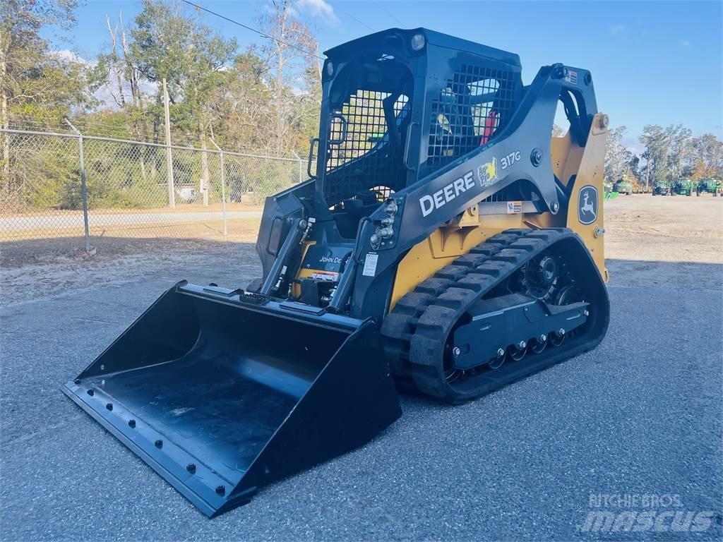 John Deere 317G 小型装载机