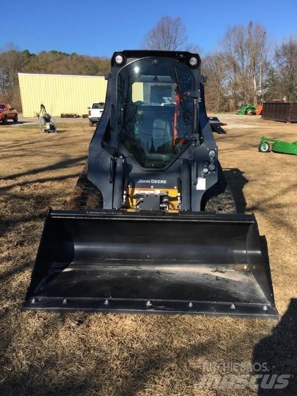 John Deere 317G 小型装载机