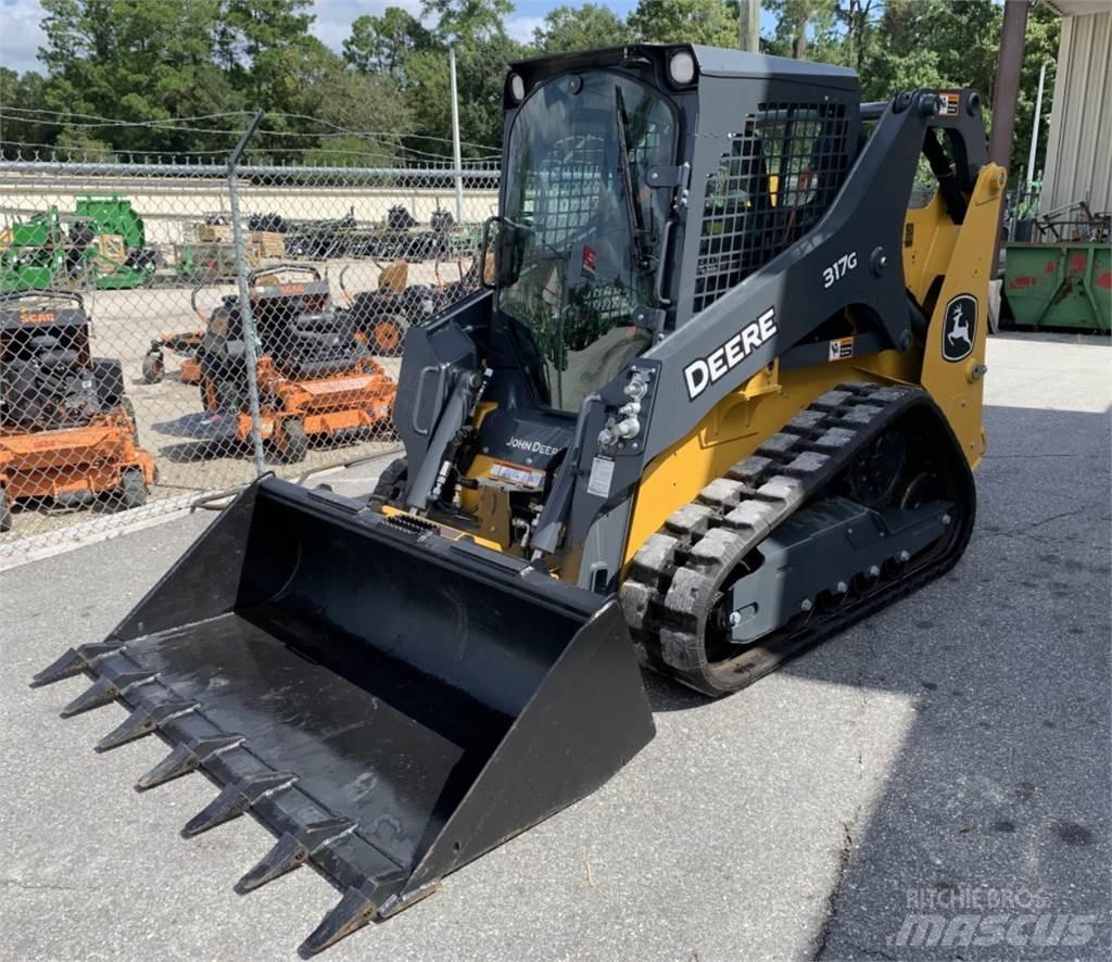 John Deere 317G 小型装载机