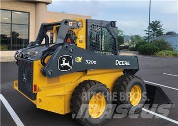 John Deere 320G 滑移装载机