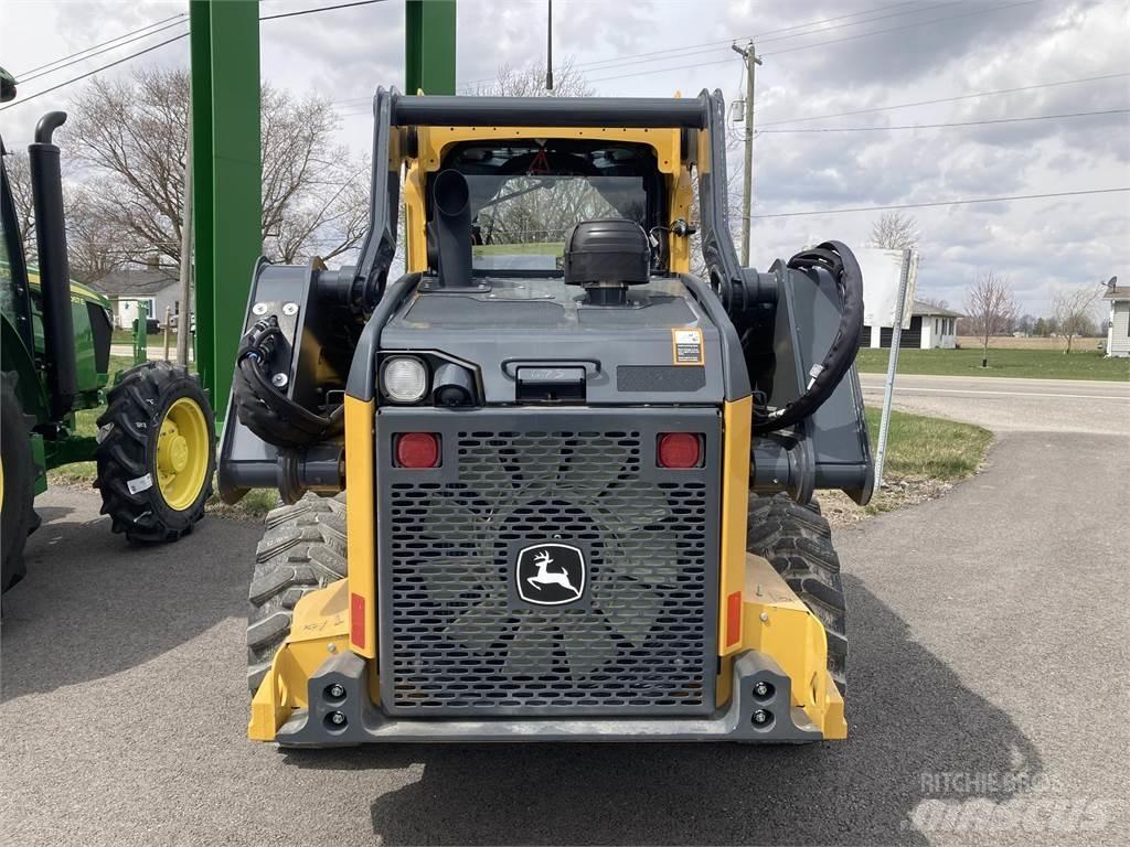 John Deere 324G 滑移装载机