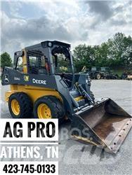 John Deere 324G 滑移装载机