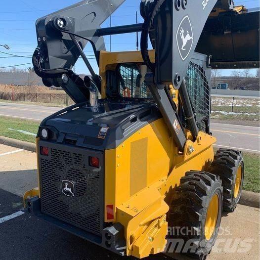 John Deere 324G 滑移装载机