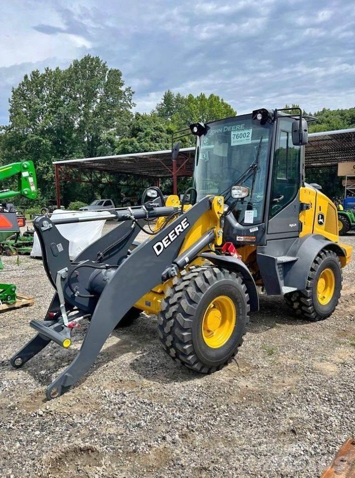 John Deere 324P 轮式装载机