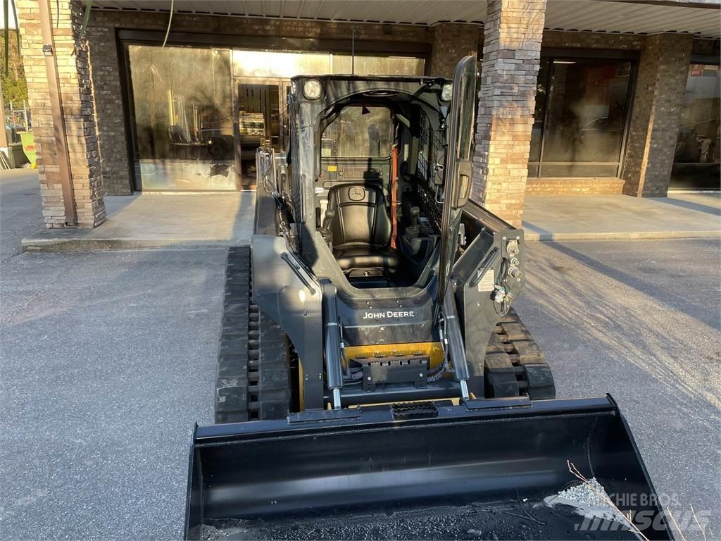 John Deere 325G 小型装载机