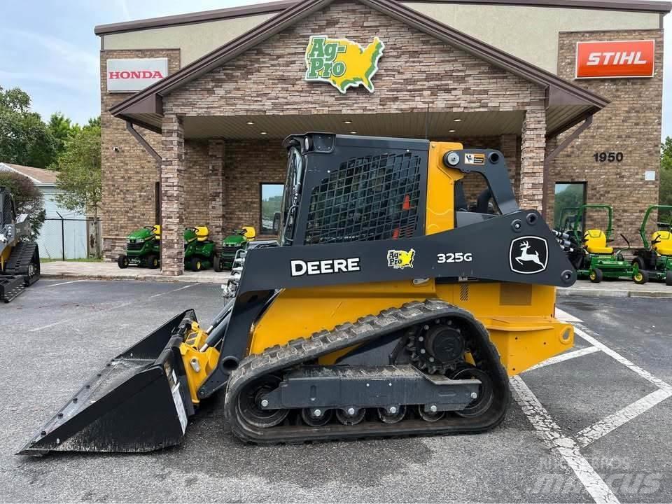 John Deere 325G 小型装载机