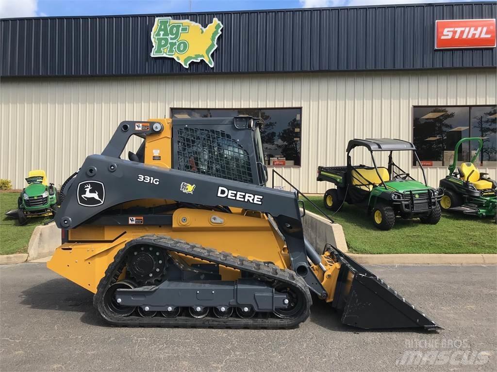 John Deere 331G 小型装载机