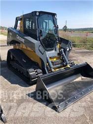 John Deere 331G 小型装载机