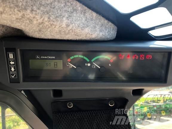 John Deere 331G 小型装载机