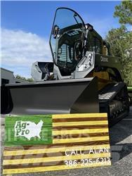 John Deere 331G 滑移装载机