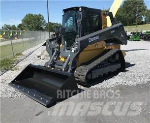 John Deere 331G 小型装载机