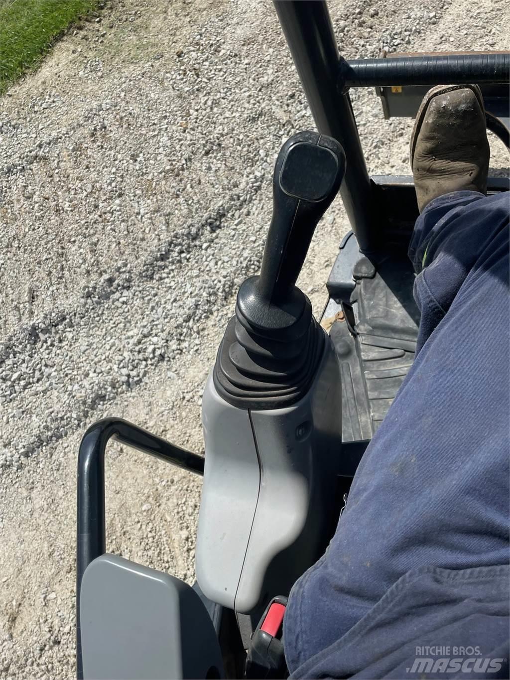 John Deere 35G 小型挖掘机