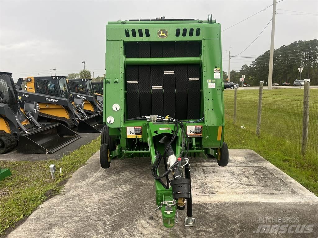 John Deere 450E 圆捆打捆机