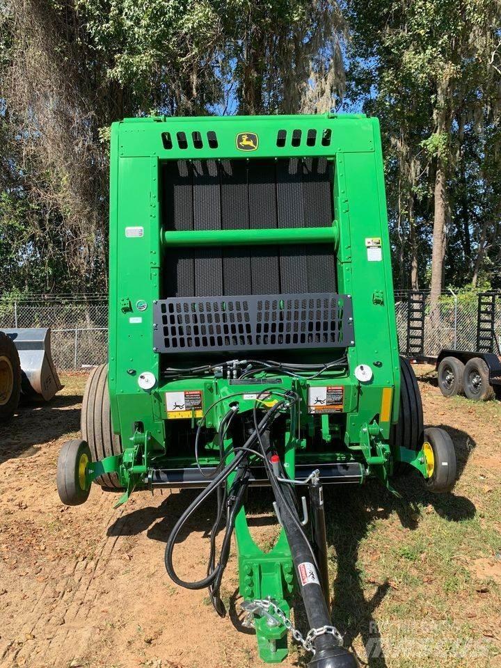 John Deere 460M 圆捆打捆机