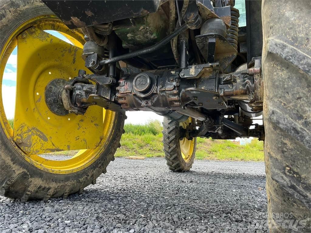 John Deere 4720 牵引式喷雾机