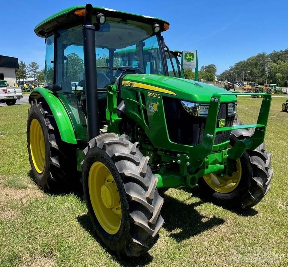 John Deere 5067E 拖拉机/农用车