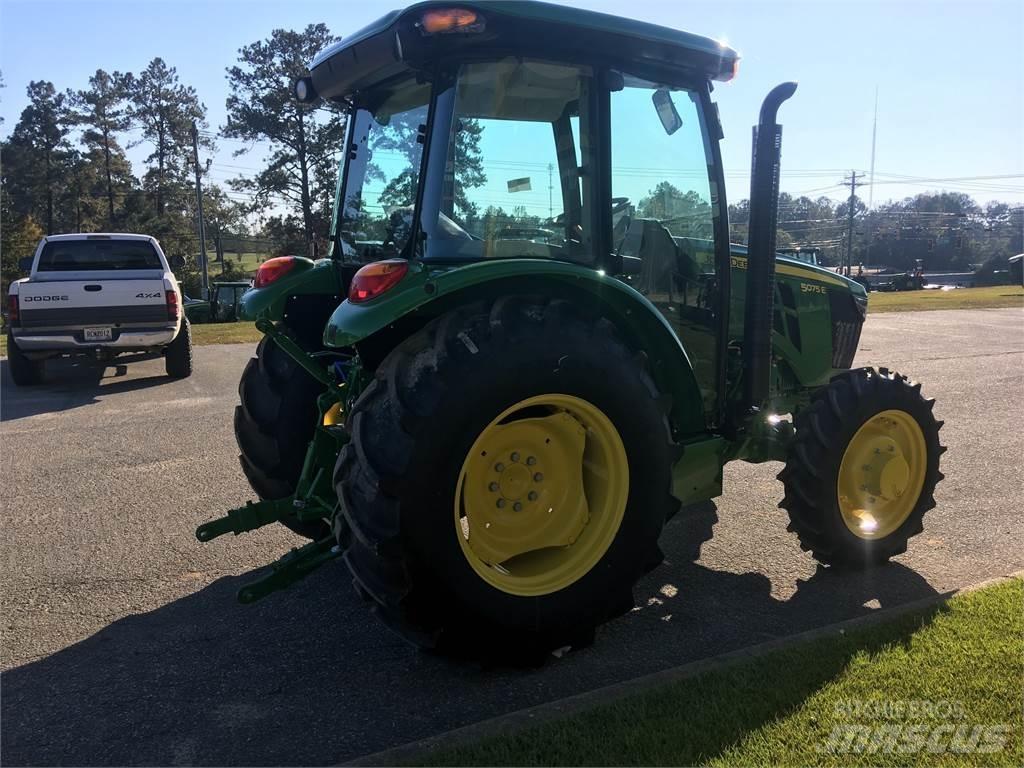 John Deere 5075E 拖拉机/农用车
