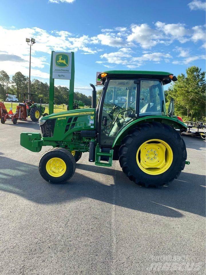John Deere 5075E 拖拉机/农用车