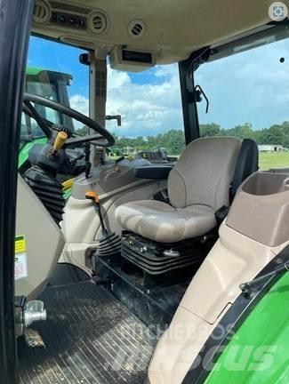 John Deere 5100E 小型拖拉机