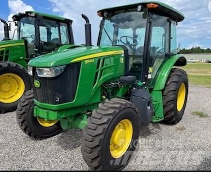 John Deere 5100E 小型拖拉机