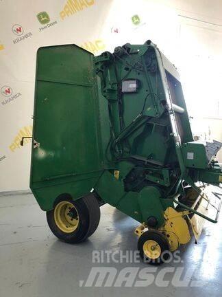 John Deere 590 圆捆打捆机